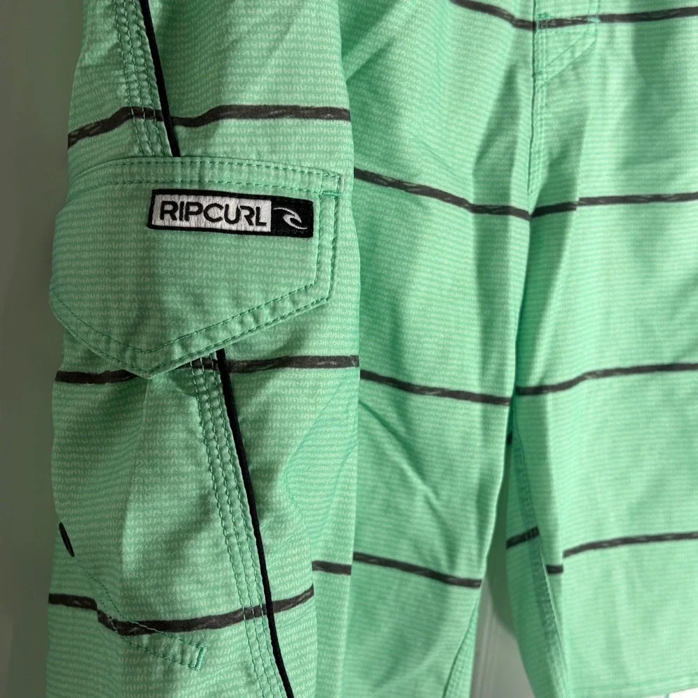 Rip Curl Men's Green Striped Boardshorts Swim Trunks Surf Shorts Size 34